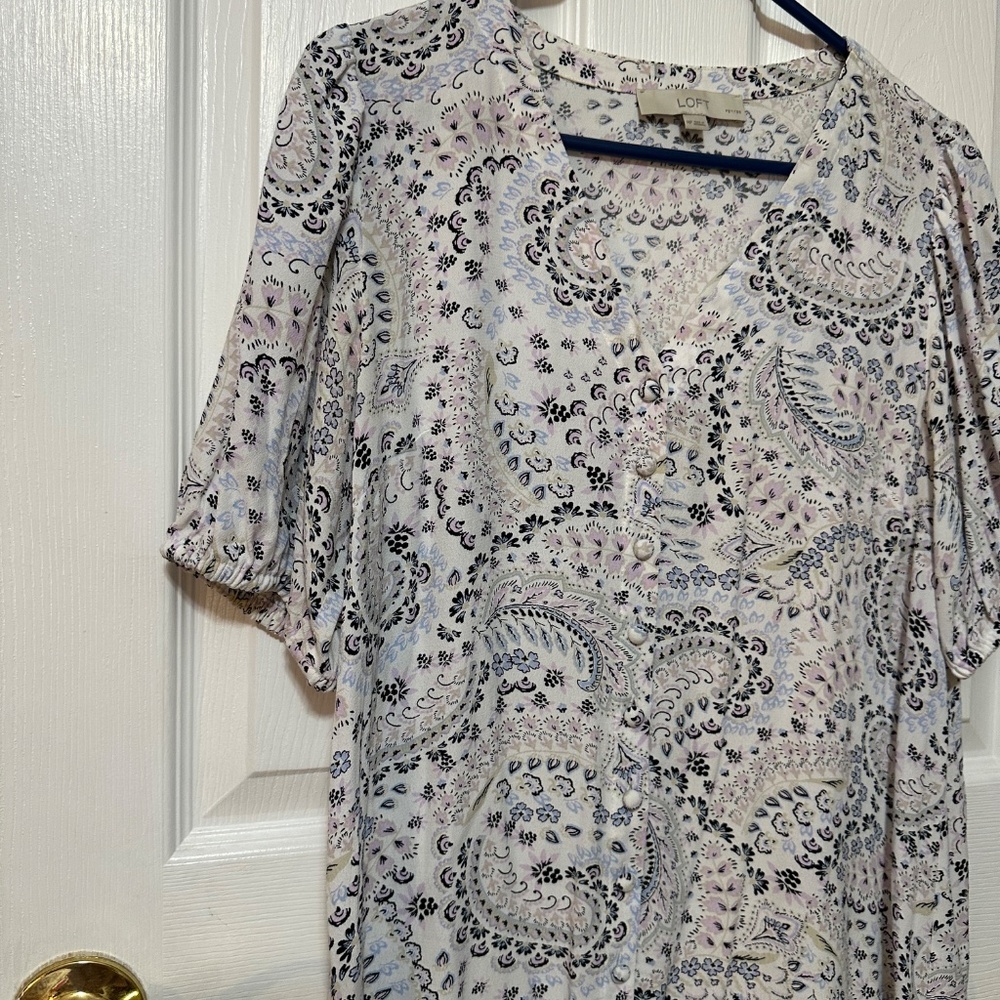 Ann Taylor Loft Flounce Short Sleeve Mini Dress. Size Medium Petite. - Picture 2 of 5